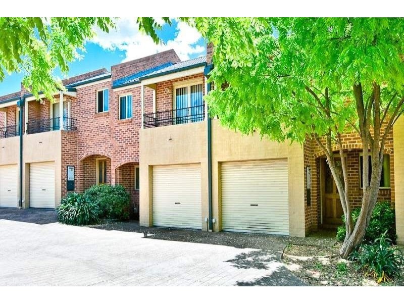 4/7 Bringelly Road, Kingswood NSW 2747