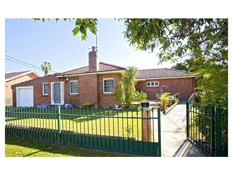 2 Hornseywood Avenue, Penrith NSW 2750