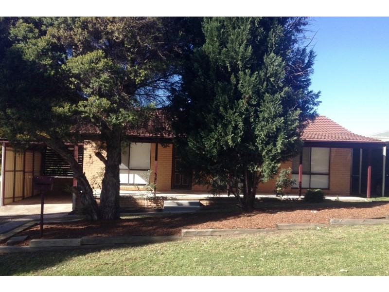 8 Arafura Avenue, Cranebrook NSW 2749