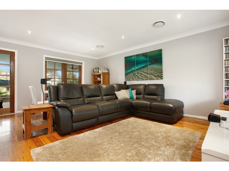 9 Gladswood Avenue, South Penrith NSW 2750