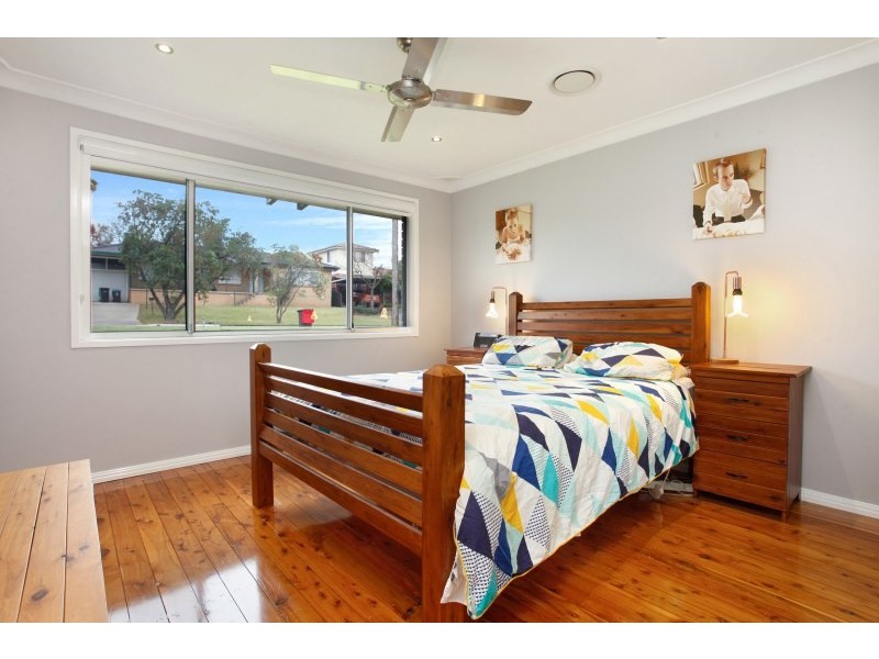 9 Gladswood Avenue, South Penrith NSW 2750