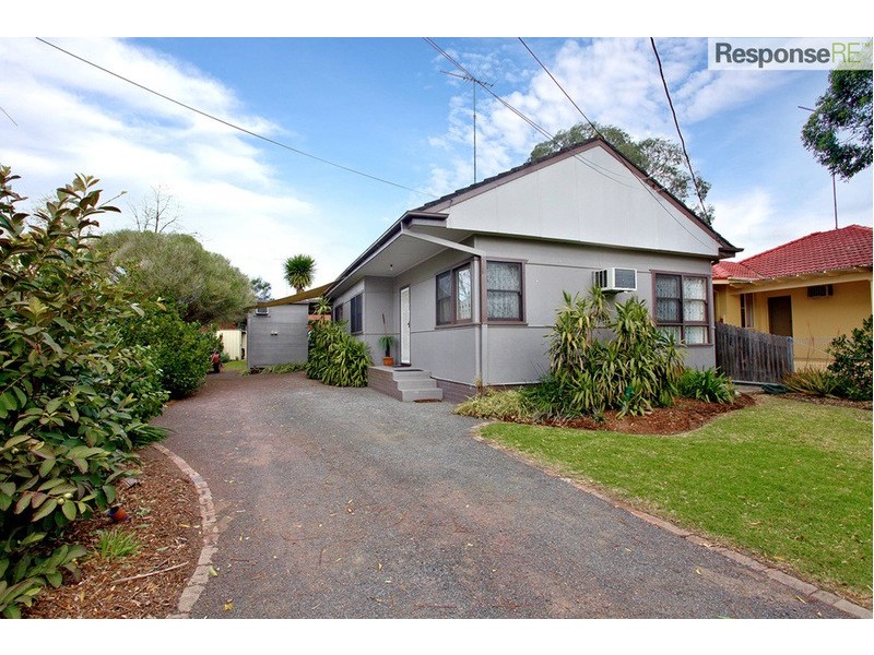 10 Cosgrove Crescent, Kingswood NSW 2747