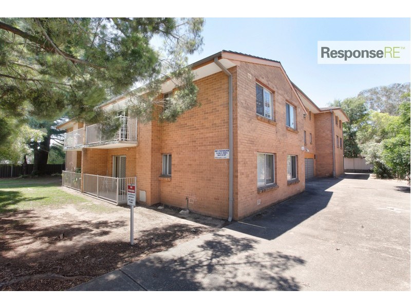3/4 John Tipping Grove, Penrith NSW 2750