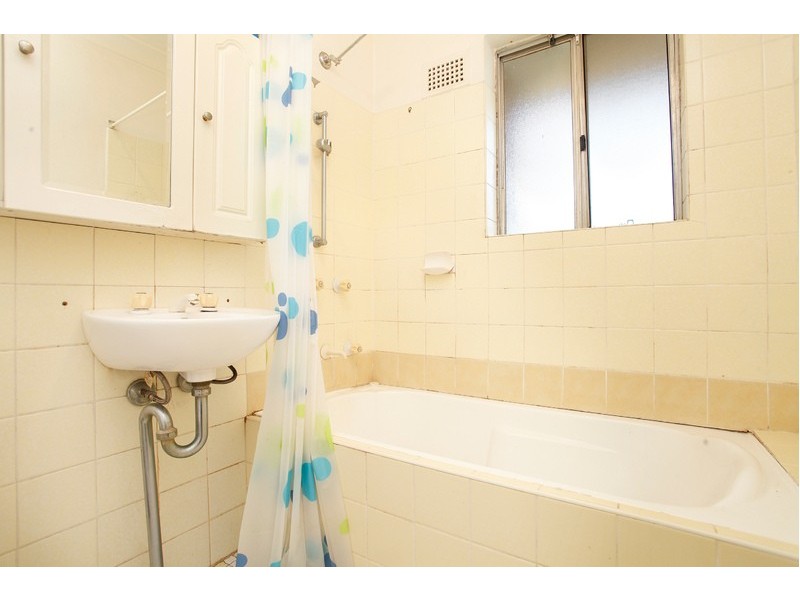 3/4 John Tipping Grove, Penrith NSW 2750