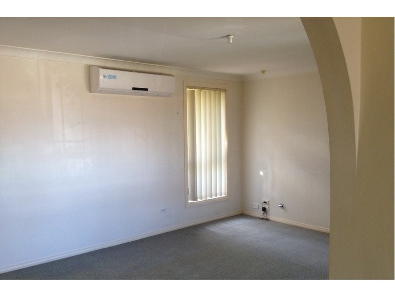 7 Sittella Place, Glenmore Park NSW 2745