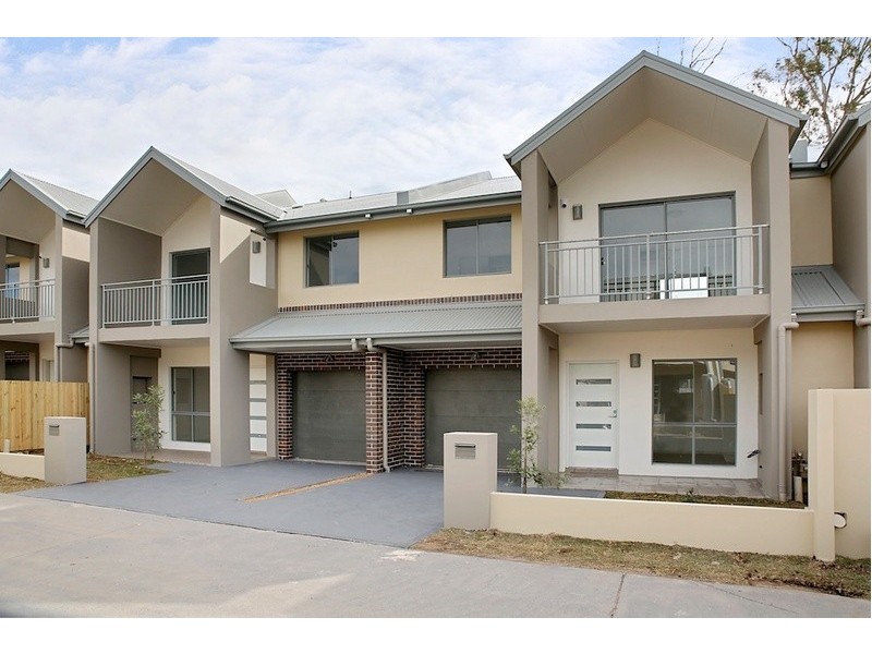 27 Firetail Court, Cranebrook NSW 2749