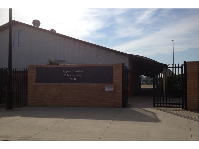 3 Semaphore Street, Ropes Crossing NSW 2760