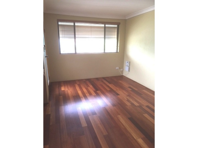 4/8 Macquarie Avenue, Penrith NSW 2750