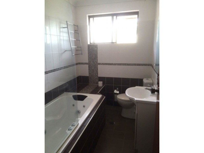 4/8 Macquarie Avenue, Penrith NSW 2750