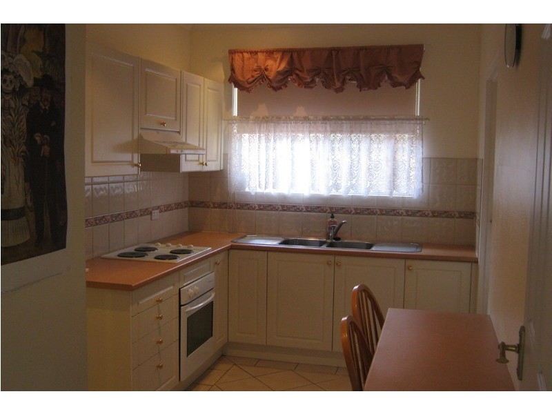 8/9-13 Rodgers Street, Kingswood NSW 2747