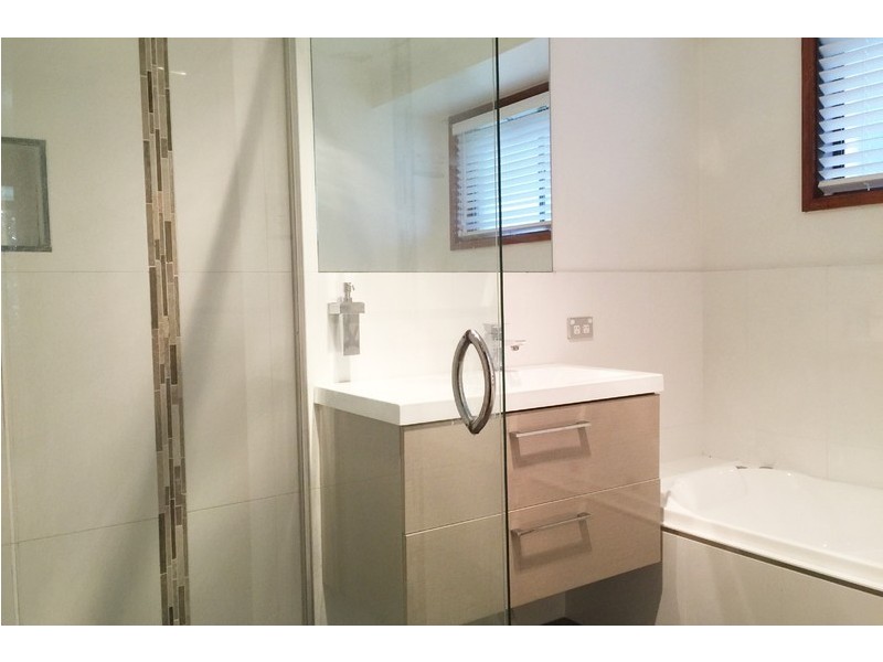 9 Nerang Circuit, South Penrith NSW 2750