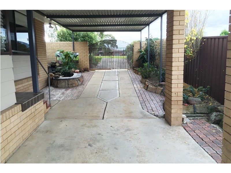 9 Nerang Circuit, South Penrith NSW 2750