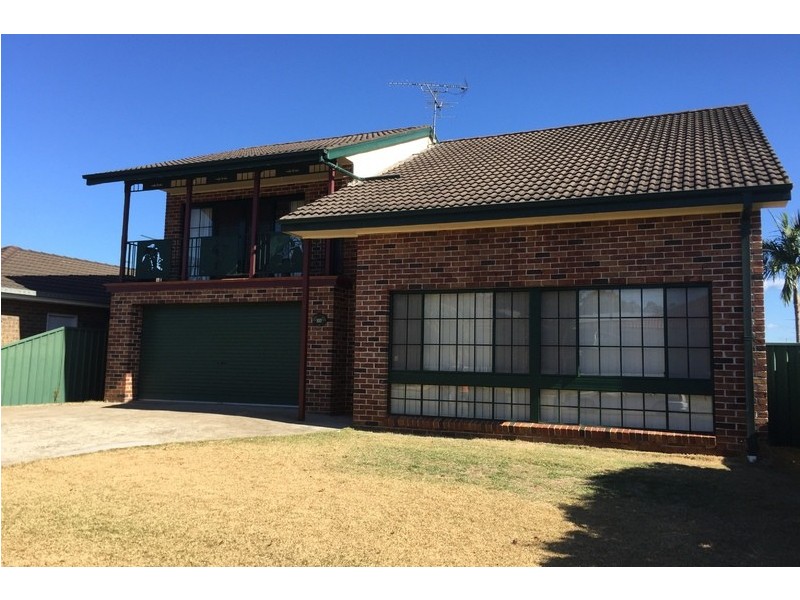 28 Falcon Crescent, Claremont Meadows NSW 2747