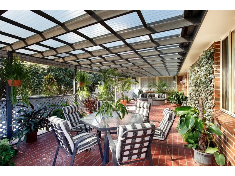 16 Barron Field Drive, Glenmore Park NSW 2745