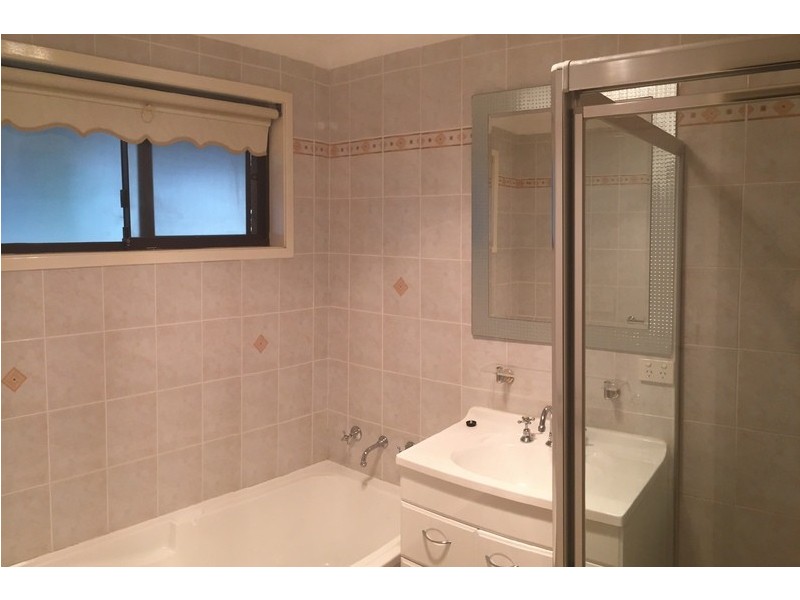 3 Horseshoe Circuit, St Clair NSW 2759