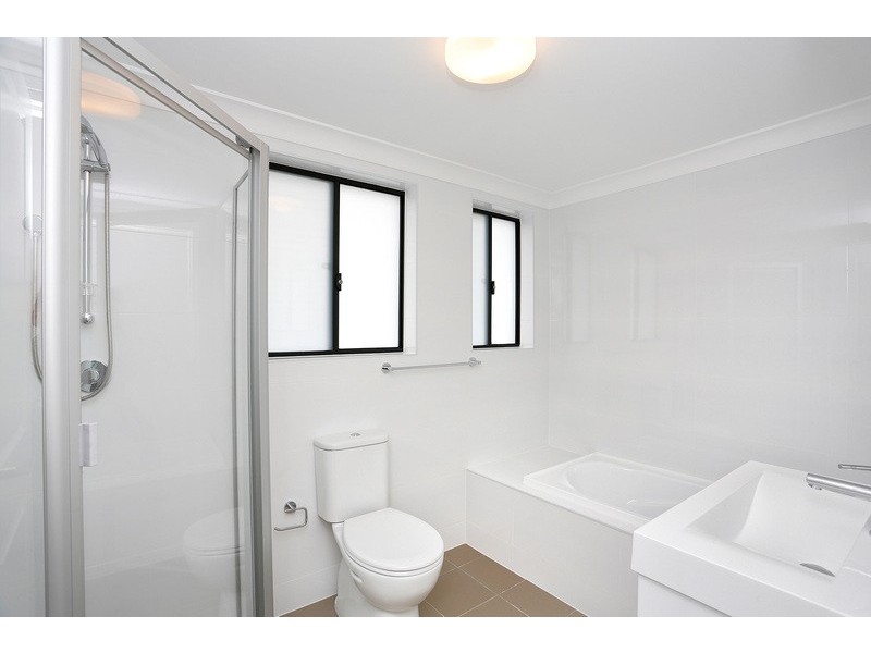 9/31 King Street, Penrith NSW 2750