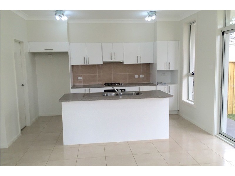 18 Burrows Street, Penrith NSW 2750