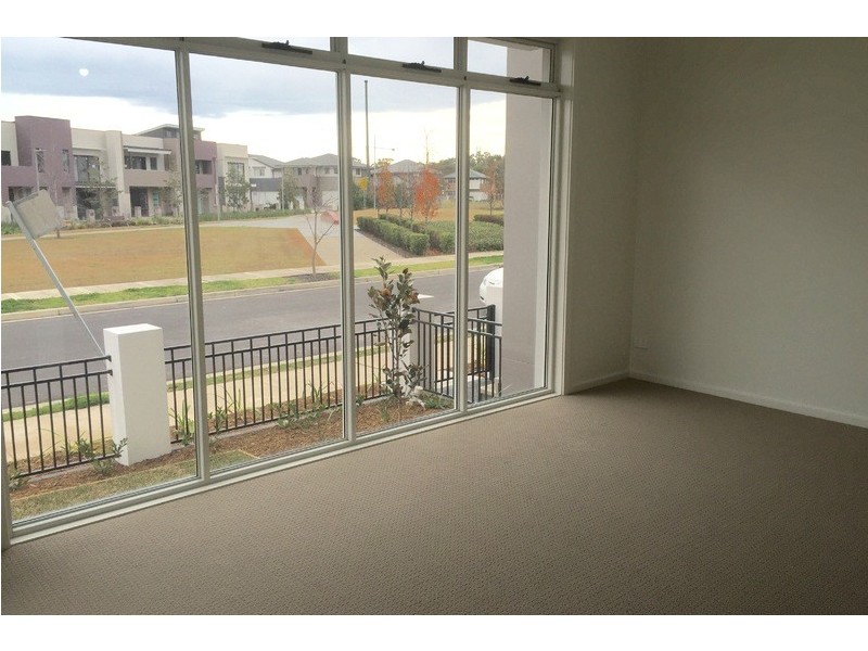 18 Burrows Street, Penrith NSW 2750