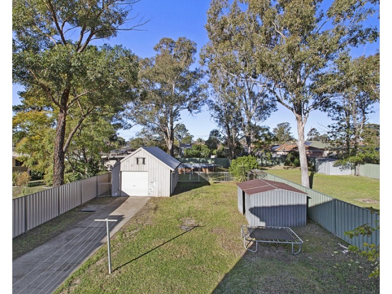 12 Barker Street, Cambridge Park NSW 2747