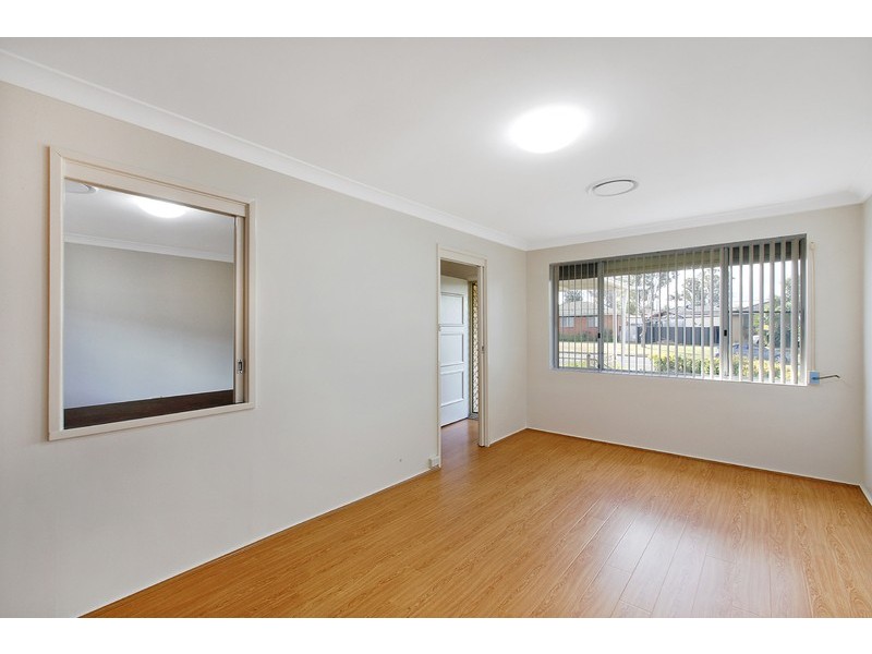 14 William Street, Cambridge Park NSW 2747