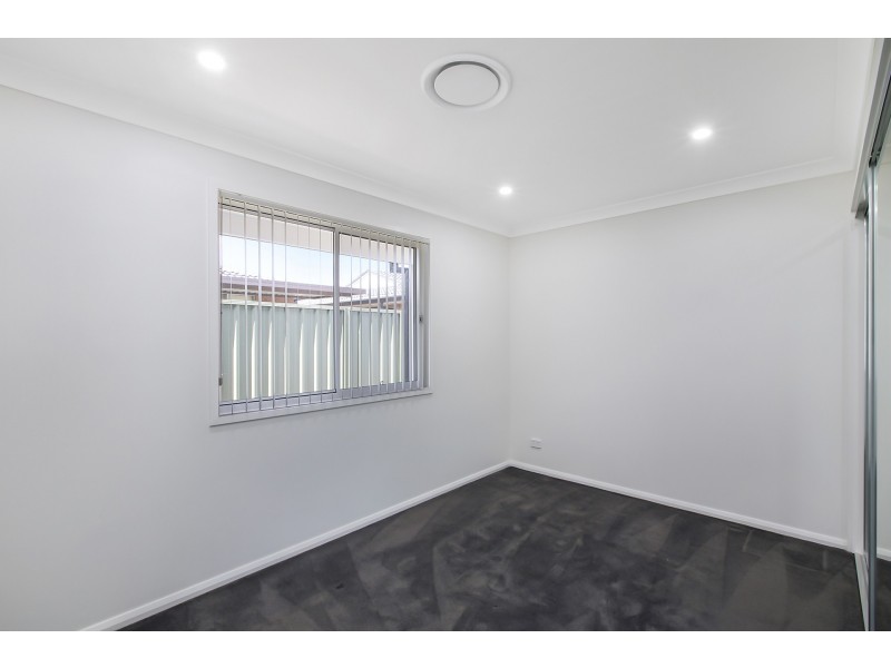 55a Alpine Circuit, St Clair NSW 2759