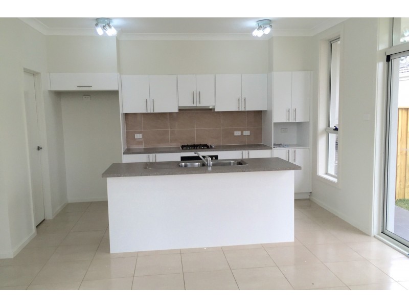 18 Burrows Street, Penrith NSW 2750