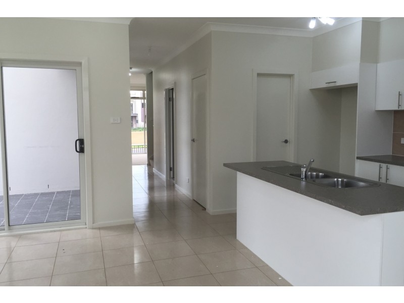 18 Burrows Street, Penrith NSW 2750