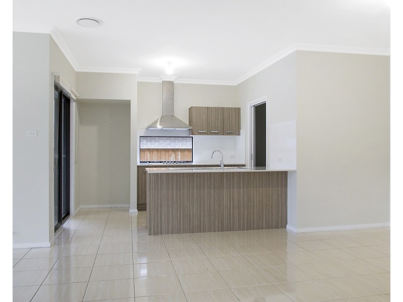 75 Empire Circuit, Penrith NSW 2750