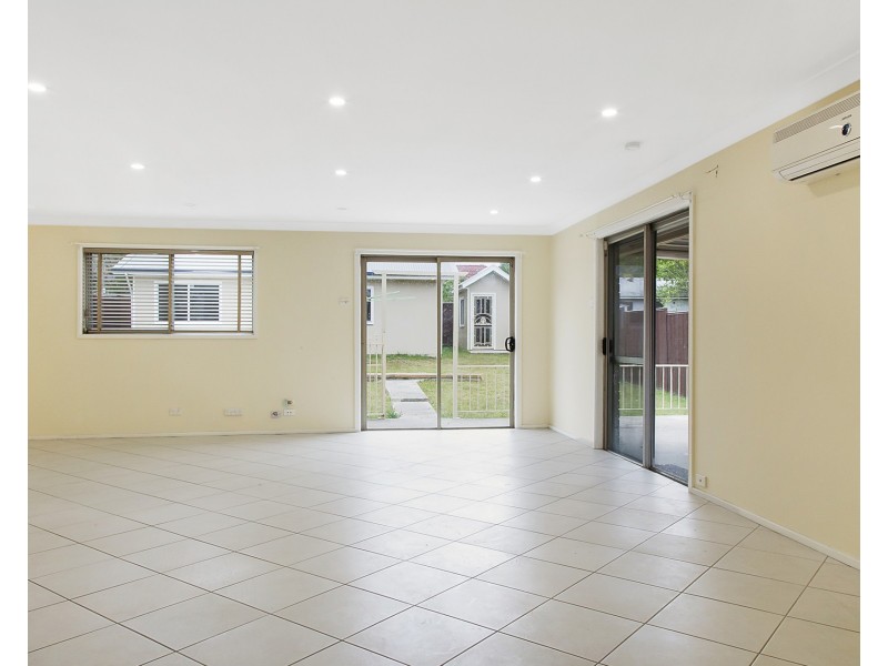 158 Oxford Street, Cambridge Park NSW 2747