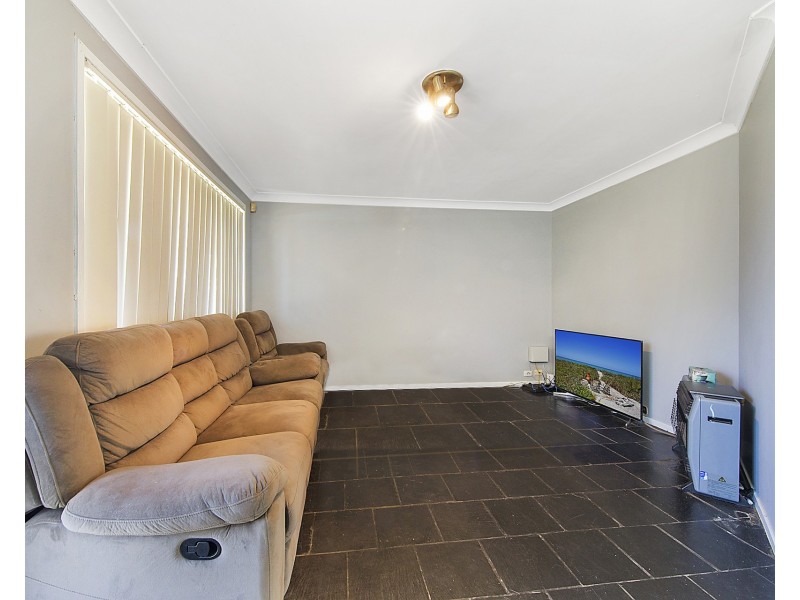2 Ellim Place, Cranebrook NSW 2749