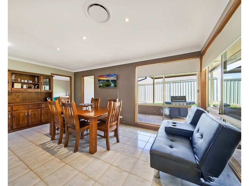 4 Spinosa Place, Glenmore Park NSW 2745