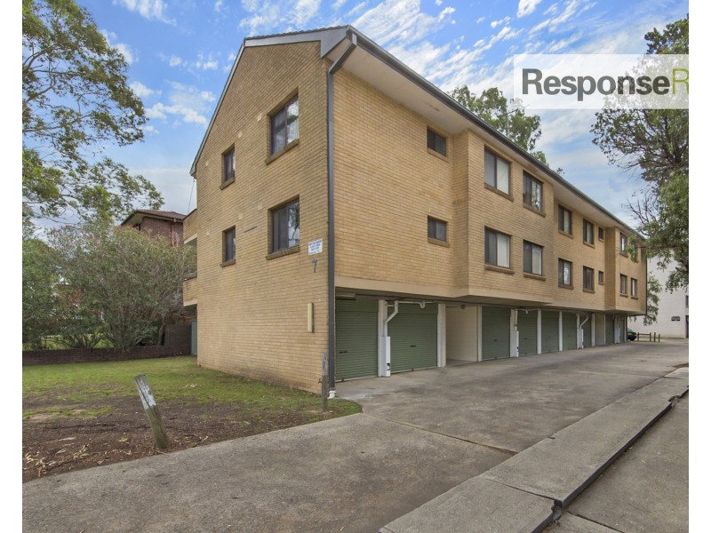 5/7 Santley Crescent, Kingswood NSW 2747