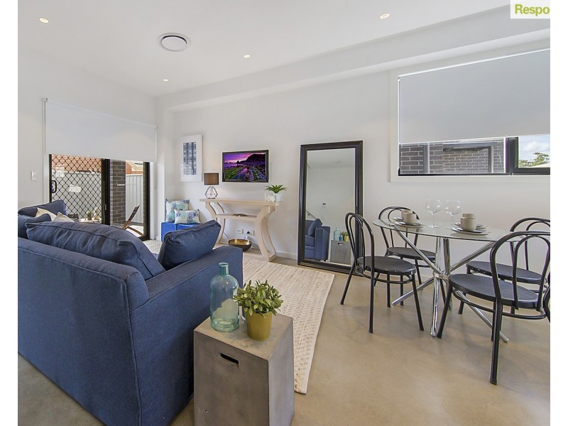 2/17 Jamison Road, Kingswood NSW 2747