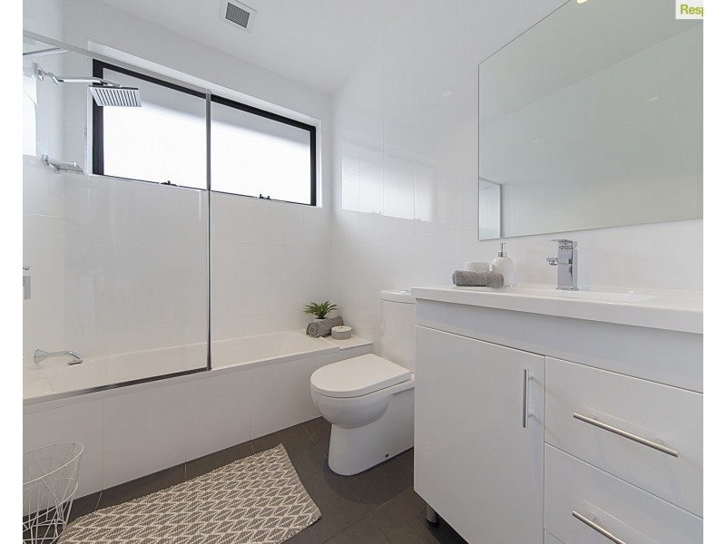 2/17 Jamison Road, Kingswood NSW 2747