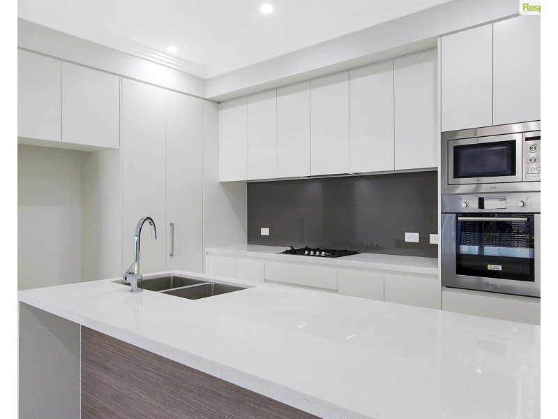 93 Bradley Street, Glenmore Park NSW 2745