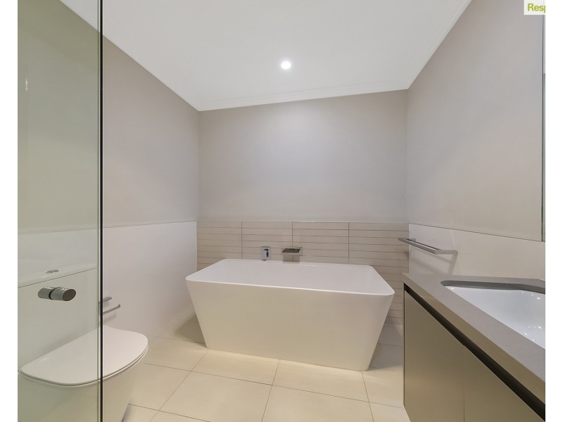 93 Bradley Street, Glenmore Park NSW 2745