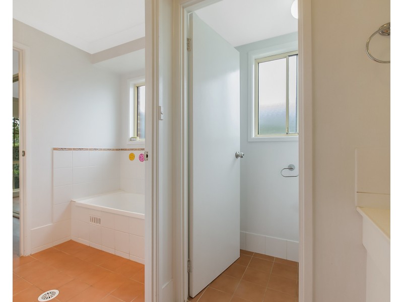 6 Spinosa Place, Glenmore Park NSW 2745