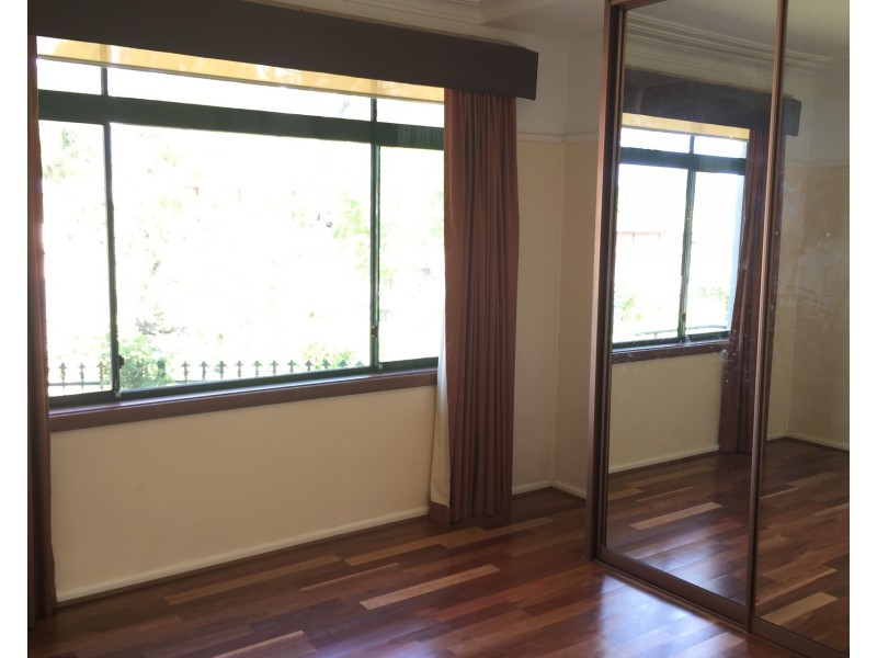 1 West Street, Kingswood NSW 2747