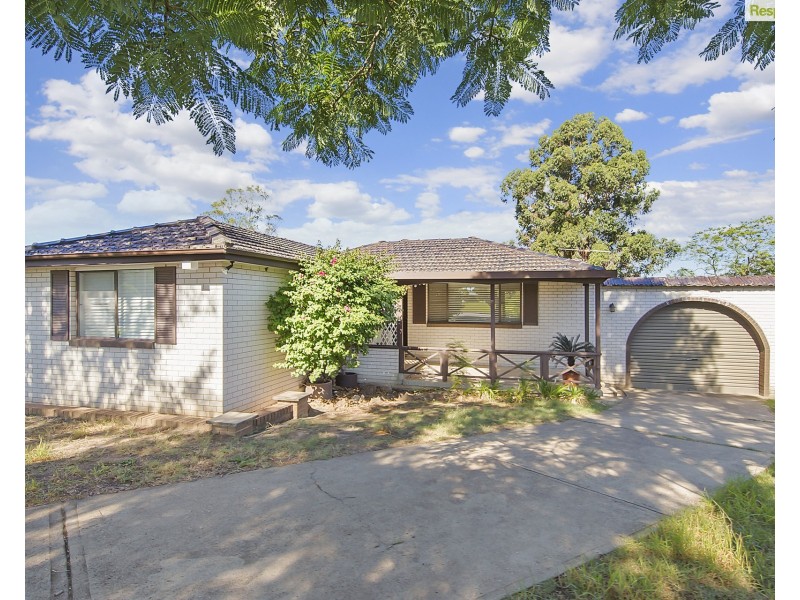 10 Nerang Circuit, South Penrith NSW 2750