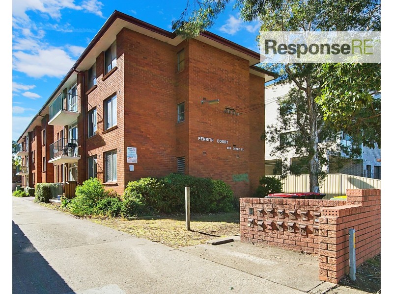 4/209 Derby Street, Penrith NSW 2750
