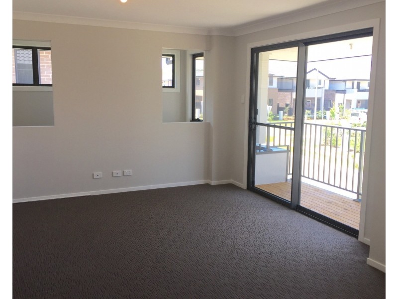 12a Walshaw Street, Penrith NSW 2750