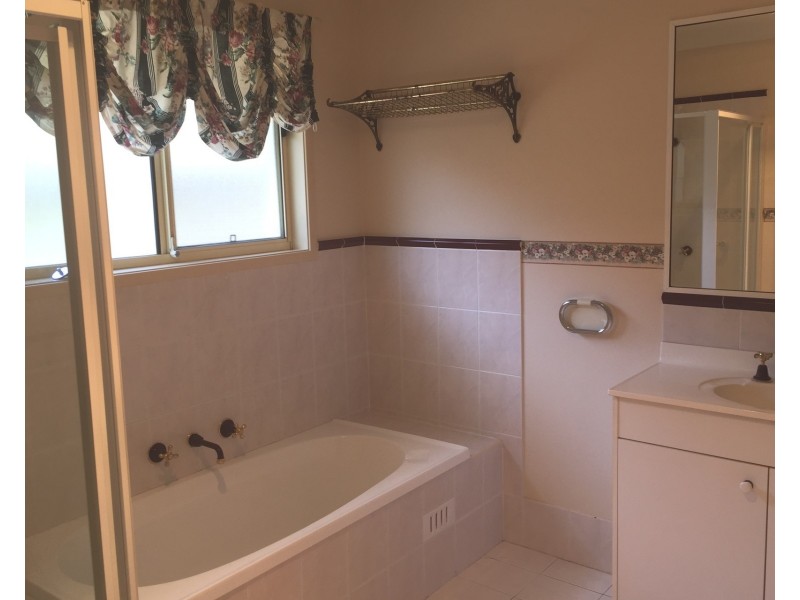 17 Hillside Circuit, Cranebrook NSW 2749