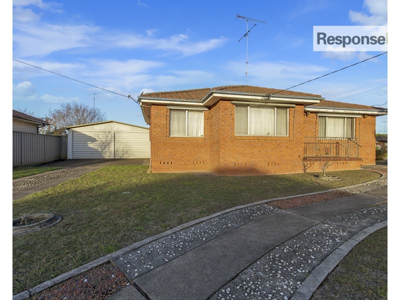 13 Munmora Place, Oxley Park NSW 2760