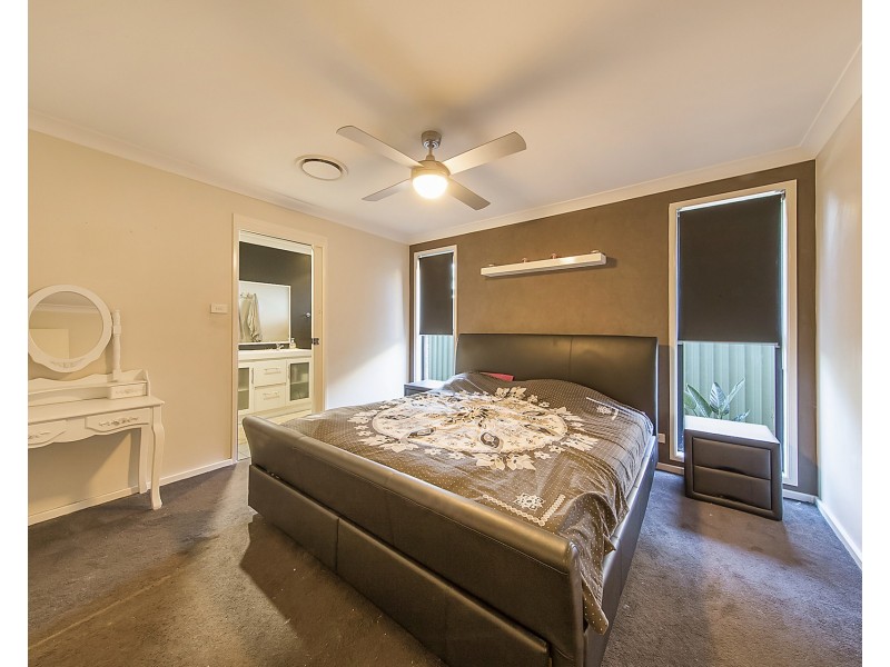 27 Kukundi Drive, Glenmore Park NSW 2745