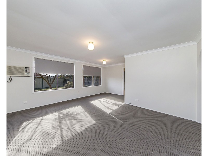 Claremont Meadows NSW 2747