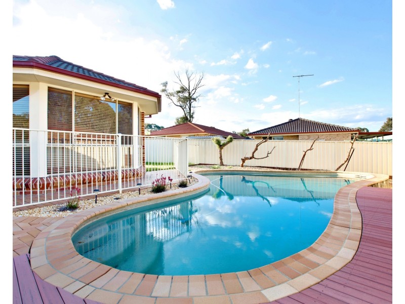 15 Lynx Place, Cranebrook NSW 2749