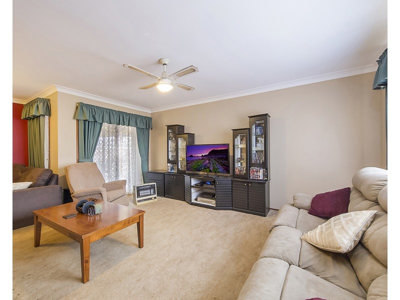 16 Mundowie Place, Claremont Meadows NSW 2747