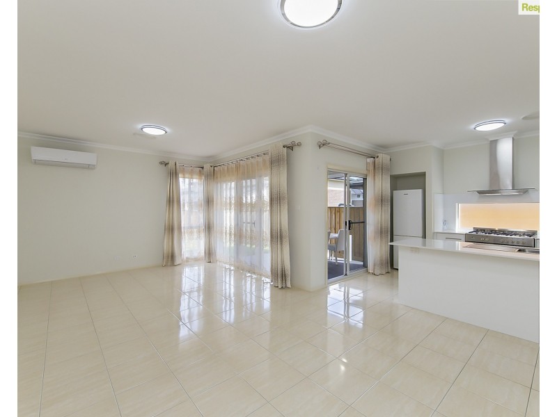 33B Empire Circuit, Penrith NSW 2750