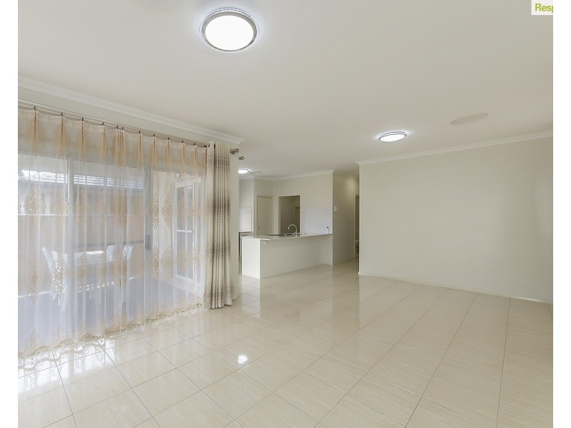 33B Empire Circuit, Penrith NSW 2750