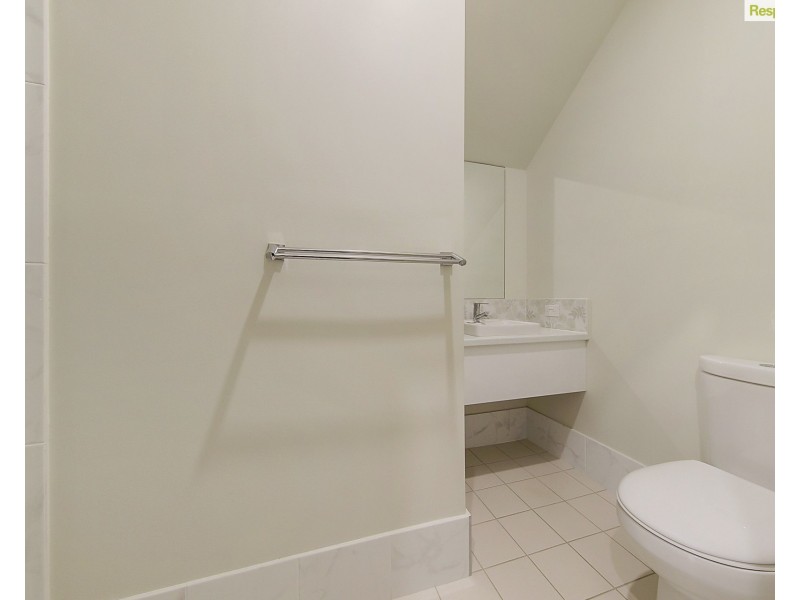 33B Empire Circuit, Penrith NSW 2750